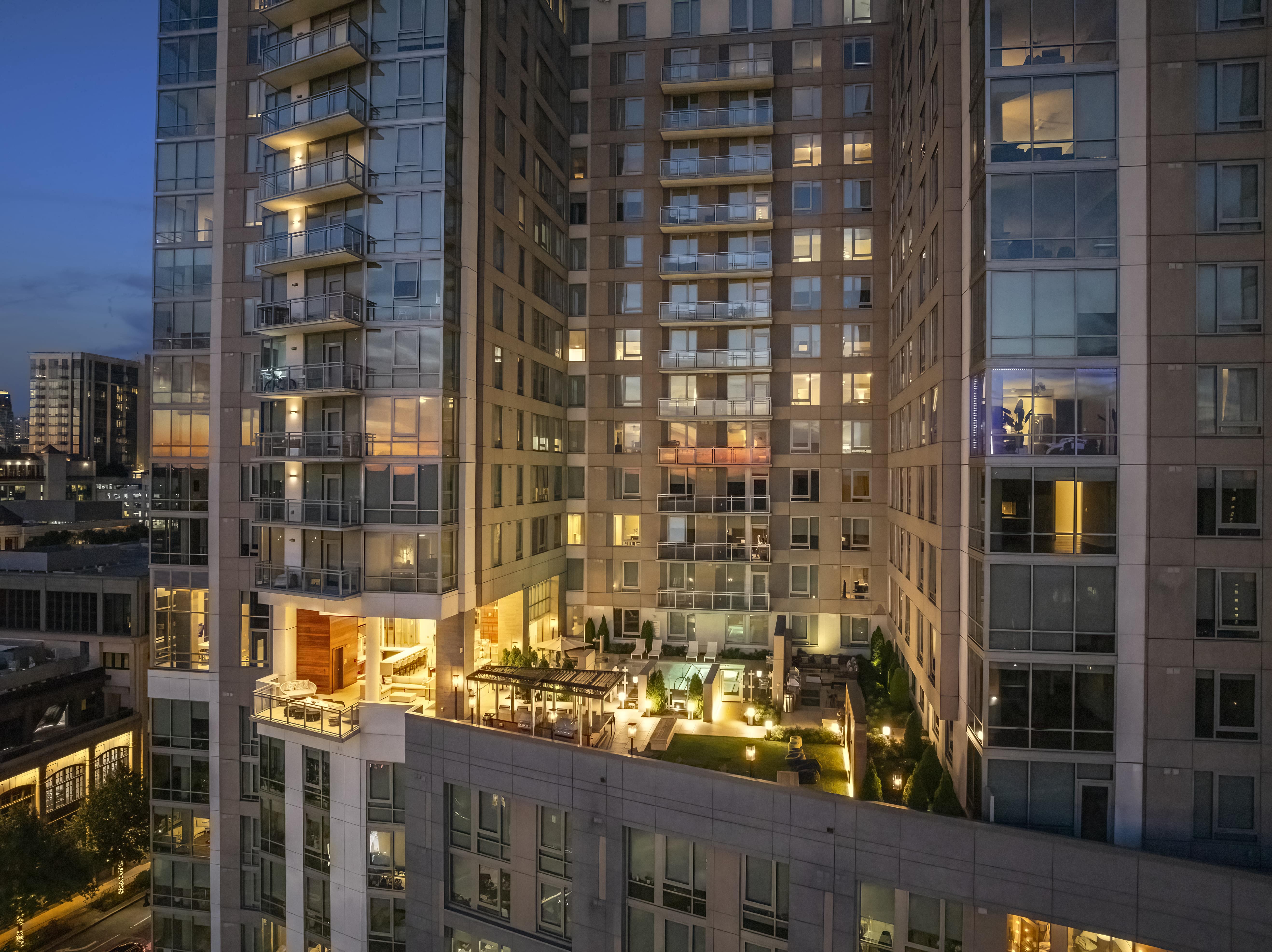 Cortland at Buckhead Village 4 of 8