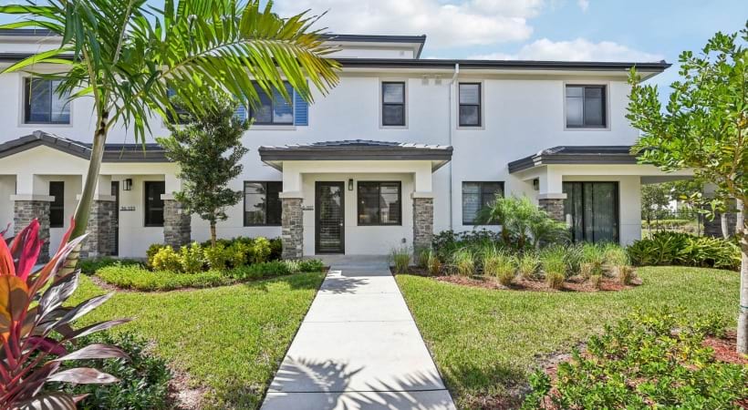 Townhomes at Our Apartments in Royal Palm Beach