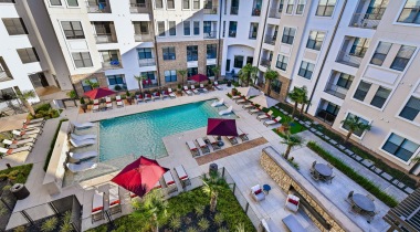 Frisco apartment complex with pool