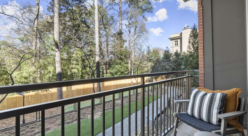 Private Patios and Balconies at Our Peachtree Battle Apartments Near Atlanta