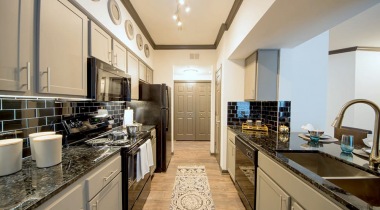 Modern apartment kitchen in Jersey Village, TX
