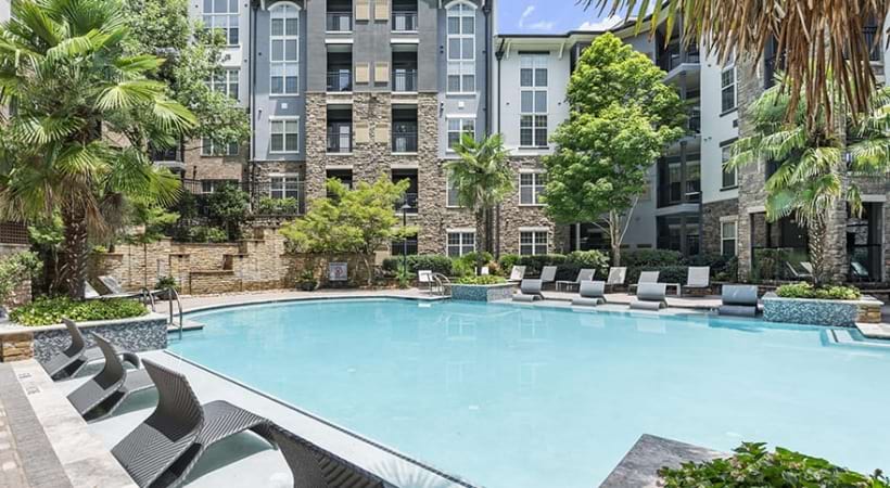 Resort Style Pool 