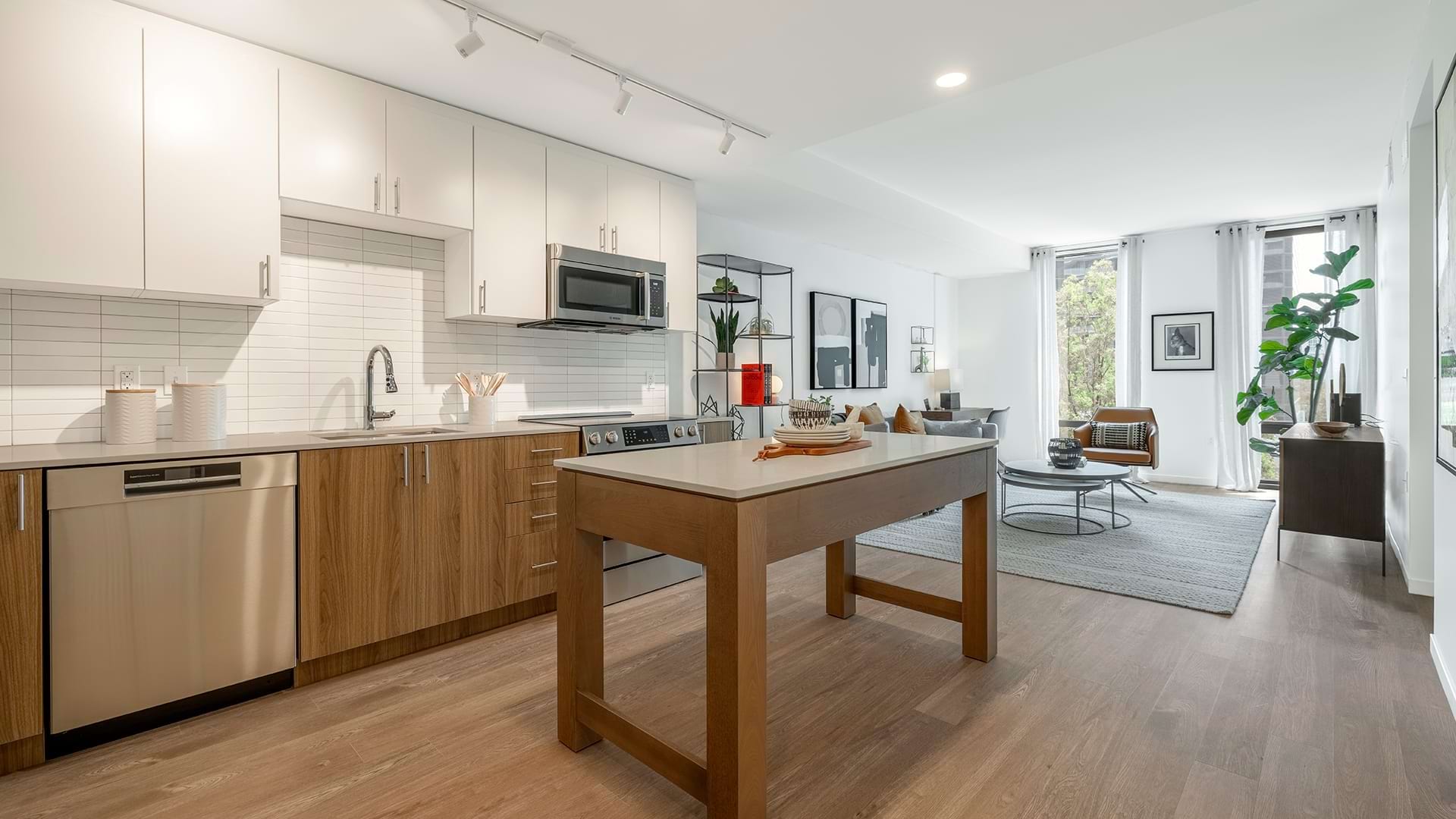 Spacious Kitchen with Quartz Countertops at Our Rosslyn Apartments for Rent