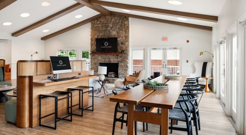 Spacious Resident Clubhouse with a Computer and Ample Seating Areas at Our Apartments for Rent in Gainesville, VA