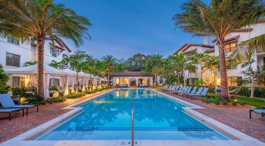 Apartment pool at Cortland Hollywood near Hollywood, FL