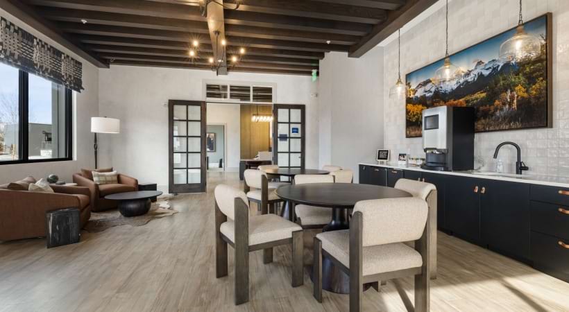 Resident Clubhouse with Seating at Our Apartments Near UCCS in Colorado Springs
