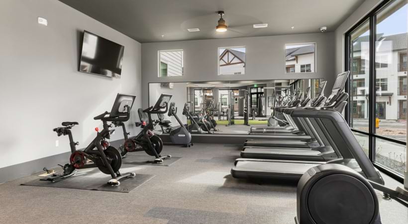 24/7 Fitness Center with Peloton® Bikes