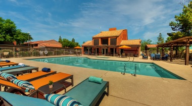 Resort-Style Pool and Heated Spa at Our Gilbert, Heritage District Apartments