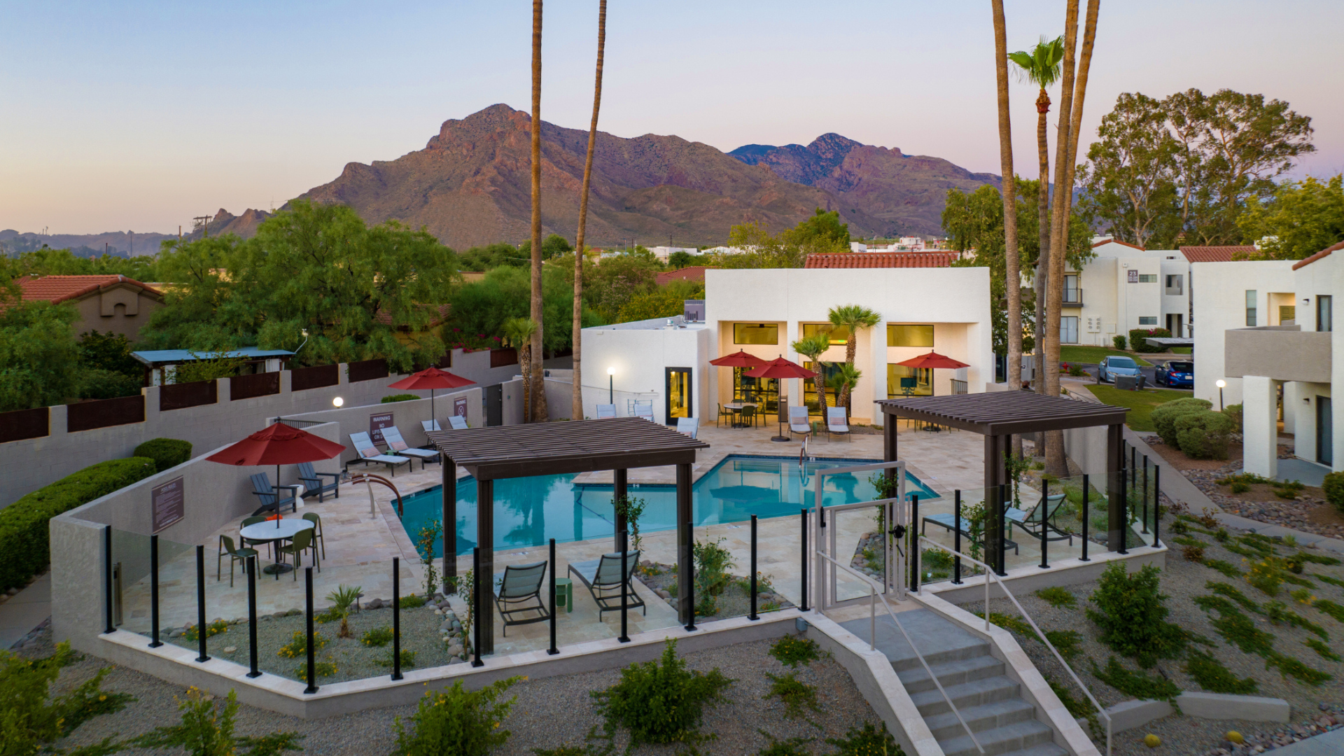 Poolside Lounge at Our Apartments for Rent in Oro Valley