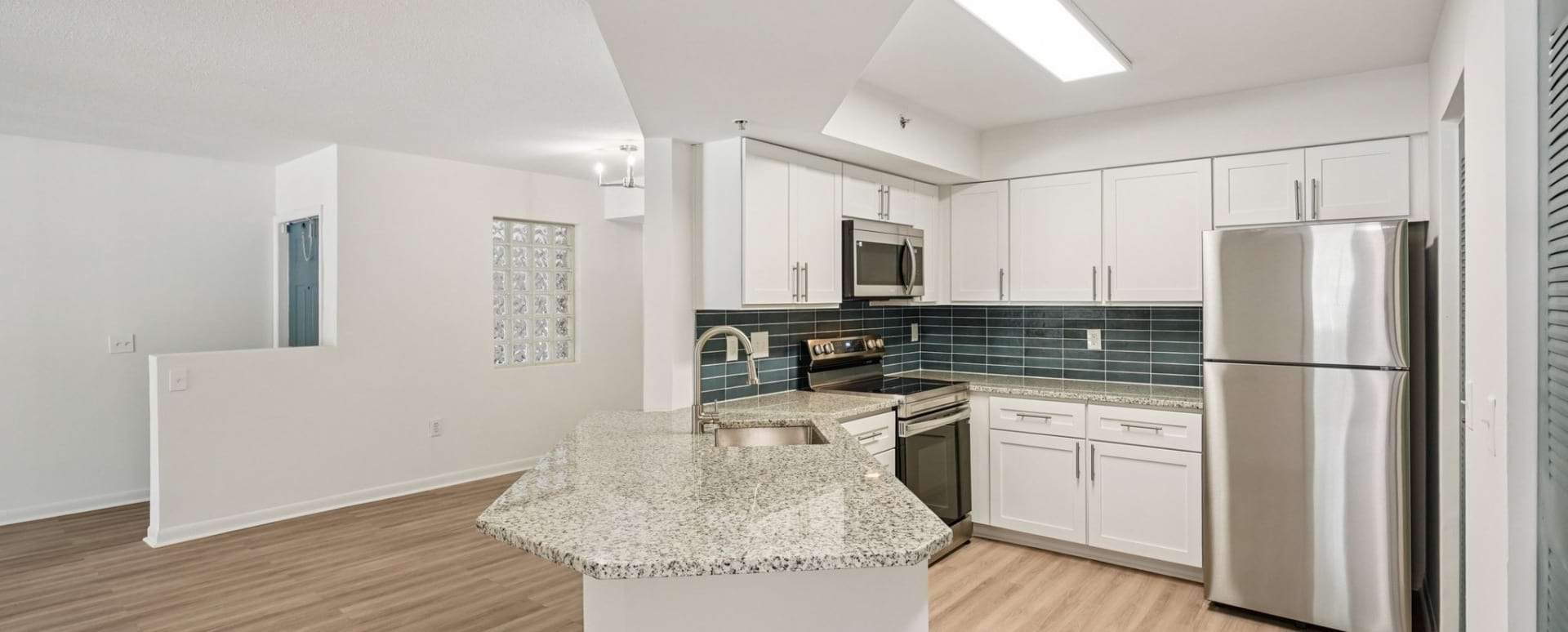 Modern Kitchen at Our Apartments for Rent in Pembroke Pines, FLModern Kitchen at Our Apartments for Rent in Pembroke Pines, FL