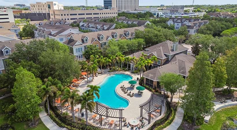 Resort-Style Pool and Sun Deck at Cortland Lakecrest