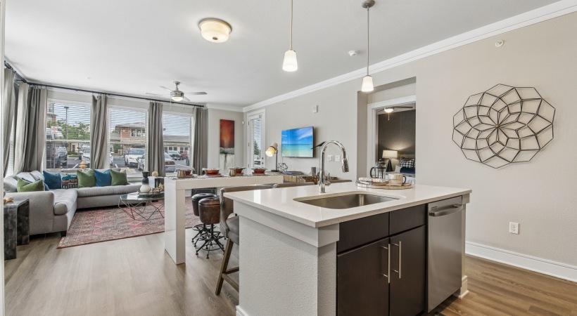 Modern Kitchen Finishes at Our Broomfield Apartments For Rent 