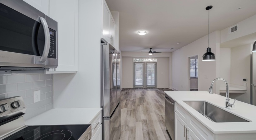 Stainless Steel Appliances in Our Addison Circle Park Apartments