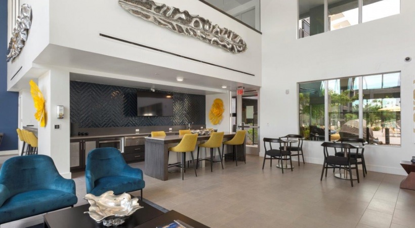 Upscale Resident Lounge at Our Gated Apartments Near Biltmore, Phoenix
