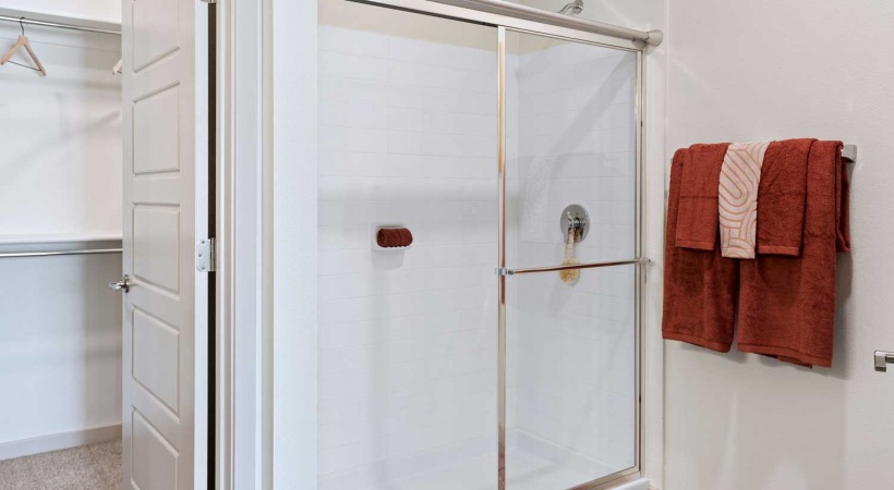 Walk-In Shower and Walk-In Closet at Our Apartments for Rent in Glendale, AZ