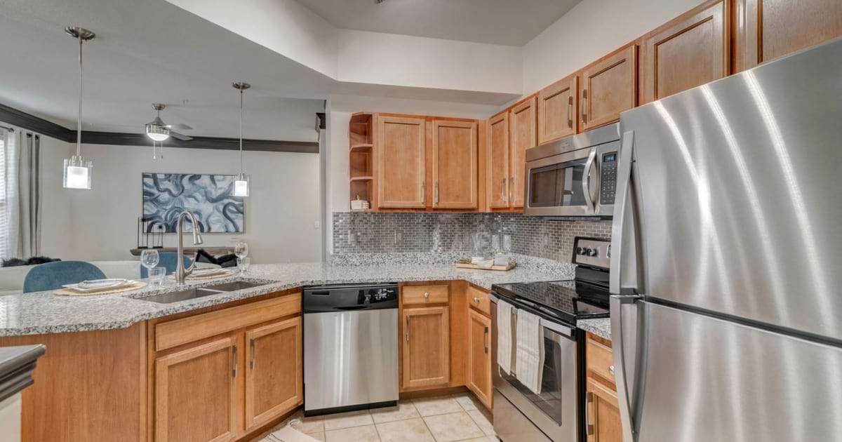 South Fort Worth Apartments | Cortland Ridglea