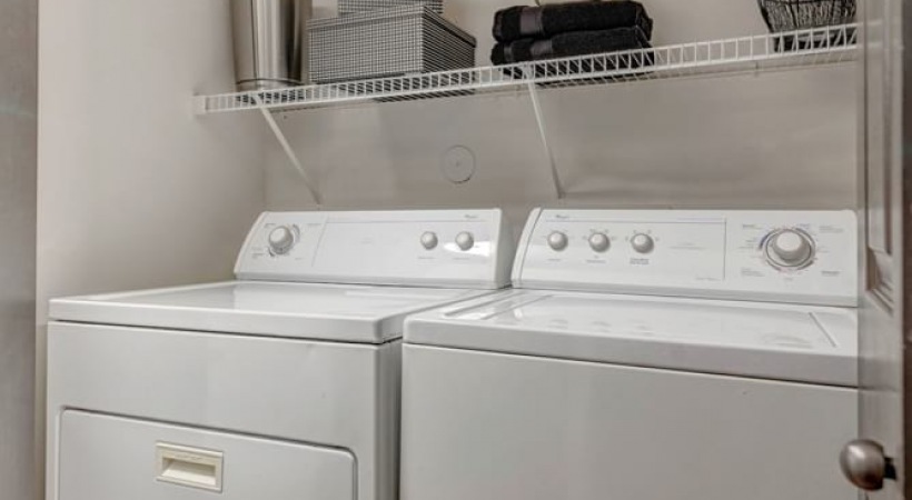In-Home, Full-Size Washer and Dryer Sets