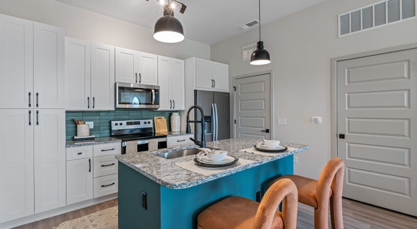 Modern Kitchen at Our Apartments in Riverview, FL