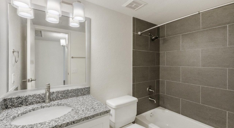 Bathroom with Deep-Soaking Bathtubs at Our Apartments for Rent in Tucson, AZ