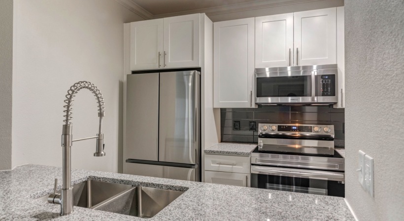 Custom Cabinetry and Stainless Steel Appliances at Our Apartments in West Houston