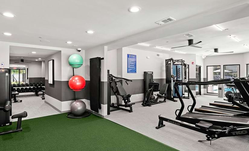 24/7 Fitness Center