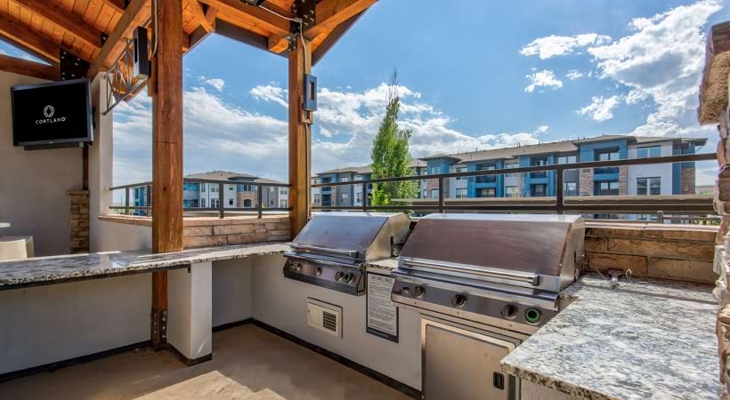 Outdoor Lounge with HDTVs and Gas Grills 