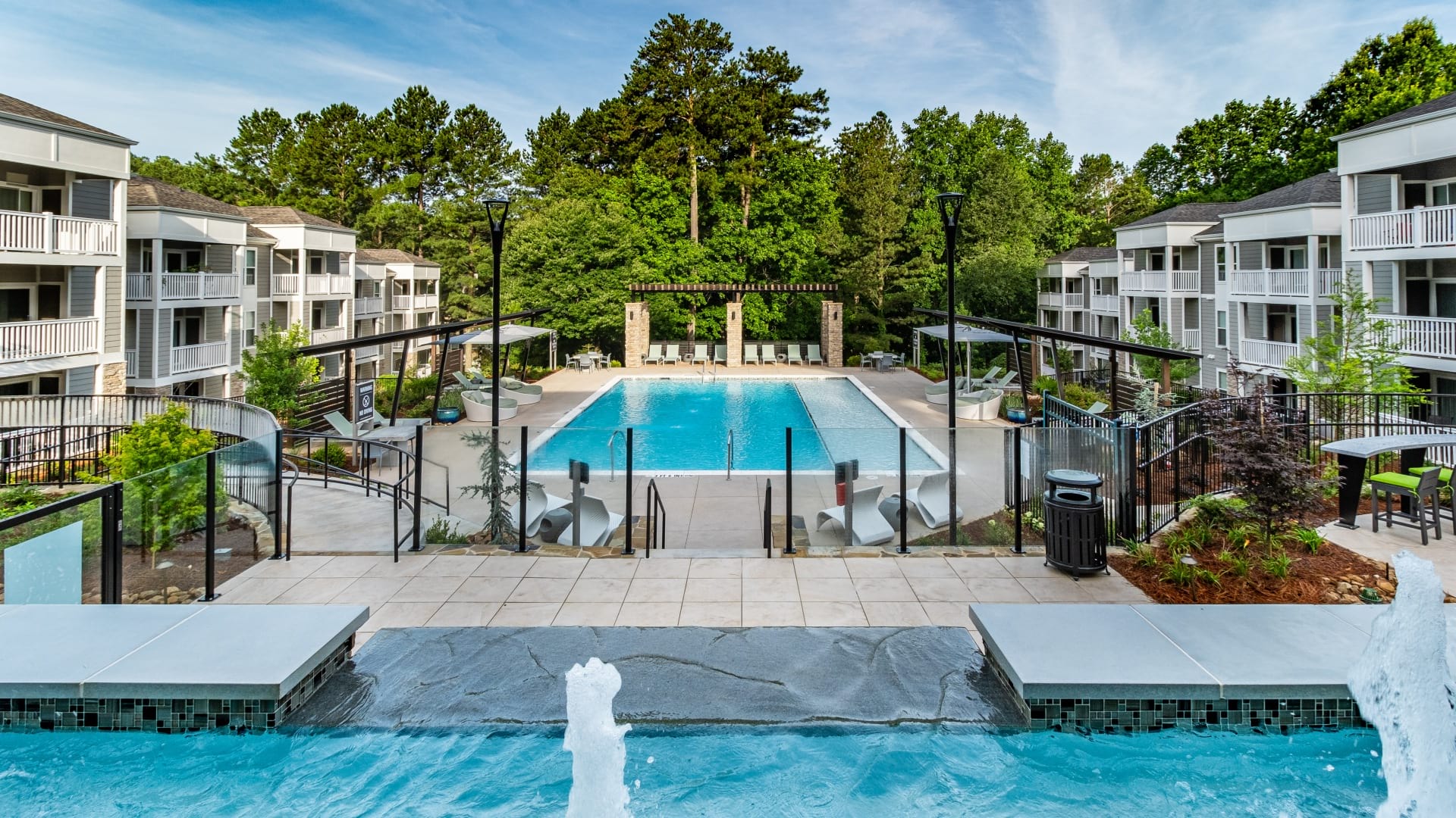 East Cobb apartments with swimming pool