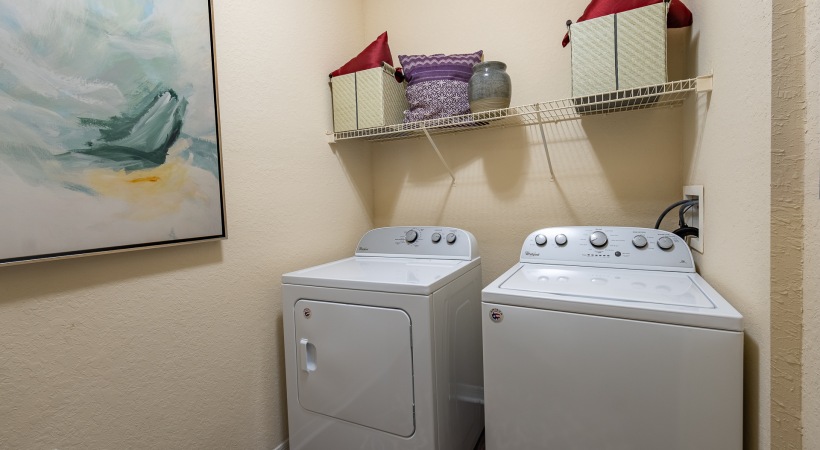 In-Home, Full-Size Washer and Dryer Sets at Cortland Bermuda Lake