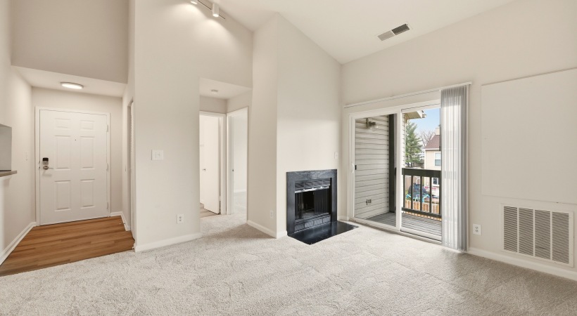 Upscale Apartments for Rent in Loudoun County with Wood-Burning Fireplaces