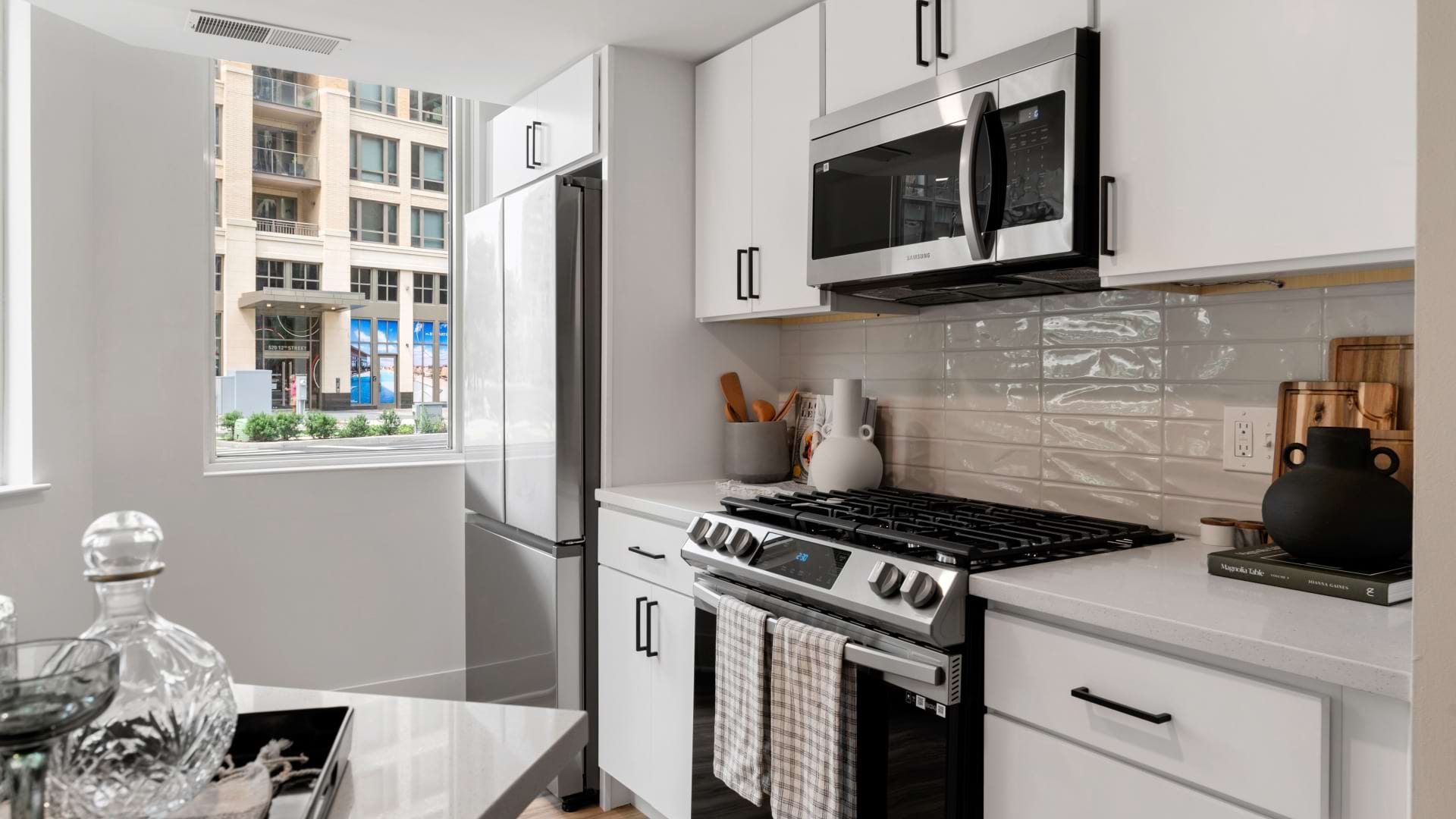 Luxury Kitchen with Quartz Countertops at Our Pentagon Apartments DC