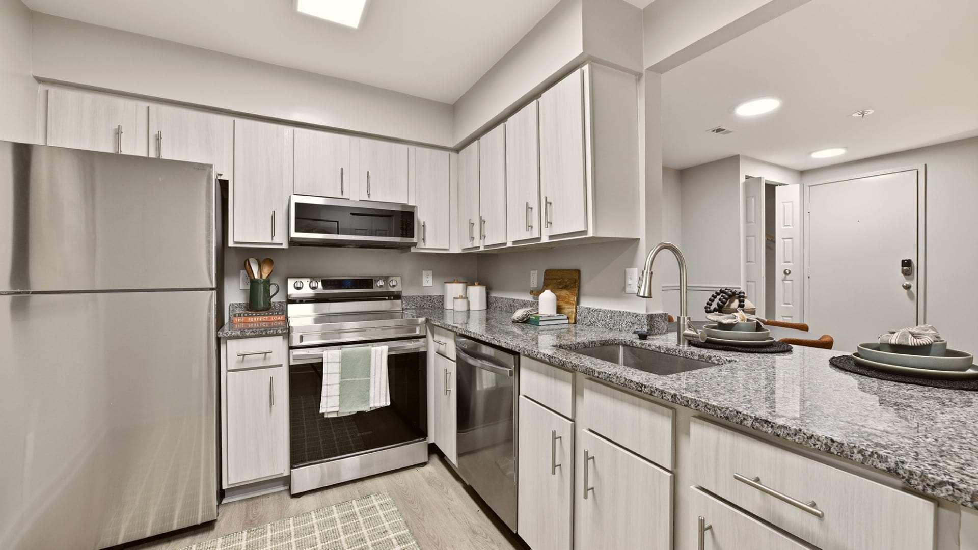 Your Avenue to Manassas Living