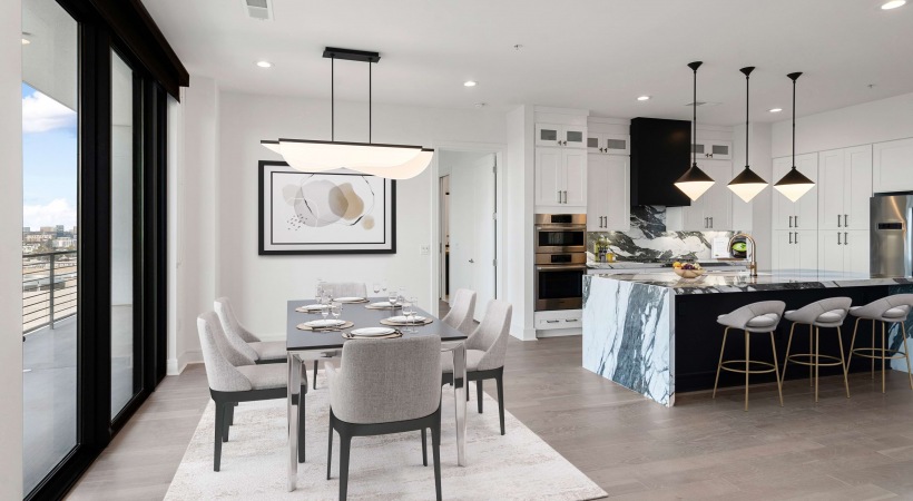 Newly Renovated Penthouse at Our State Thomas, Dallas Apartments