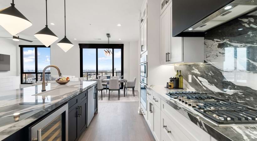 Newly-Renovated Penthouse with Wine Fridge
