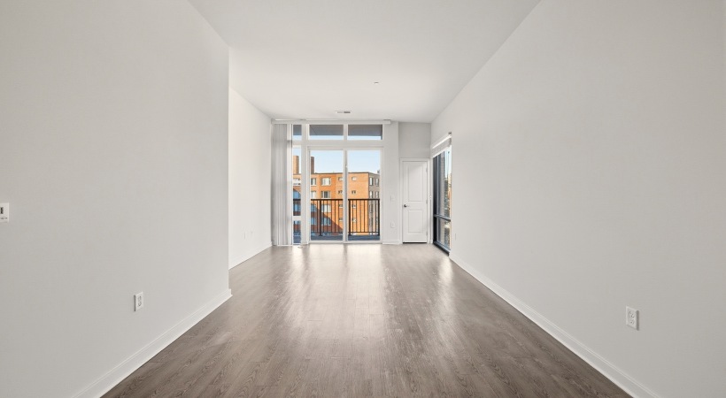 Walkout and Juliet Balconies