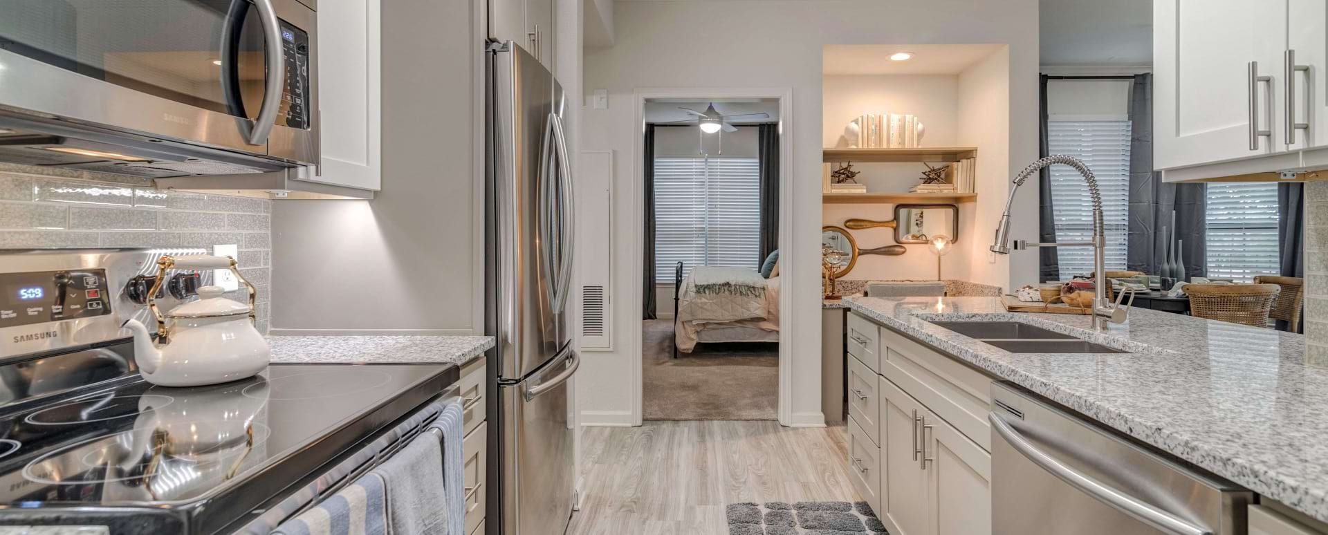 Kitchen with Granite Countertops in Our Southpark Apartments