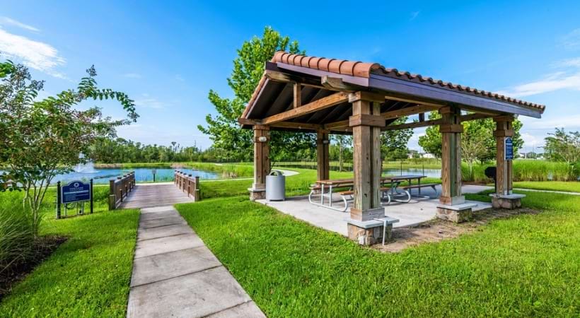 Lakeside Pavillion At Our Hunter's Creek, Orlando Apartments Near the Loop