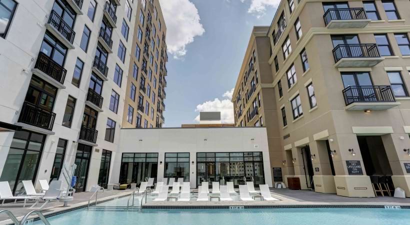 Rooftop Pool and Bar at Our Luxury Apartments in Downtown Nashville