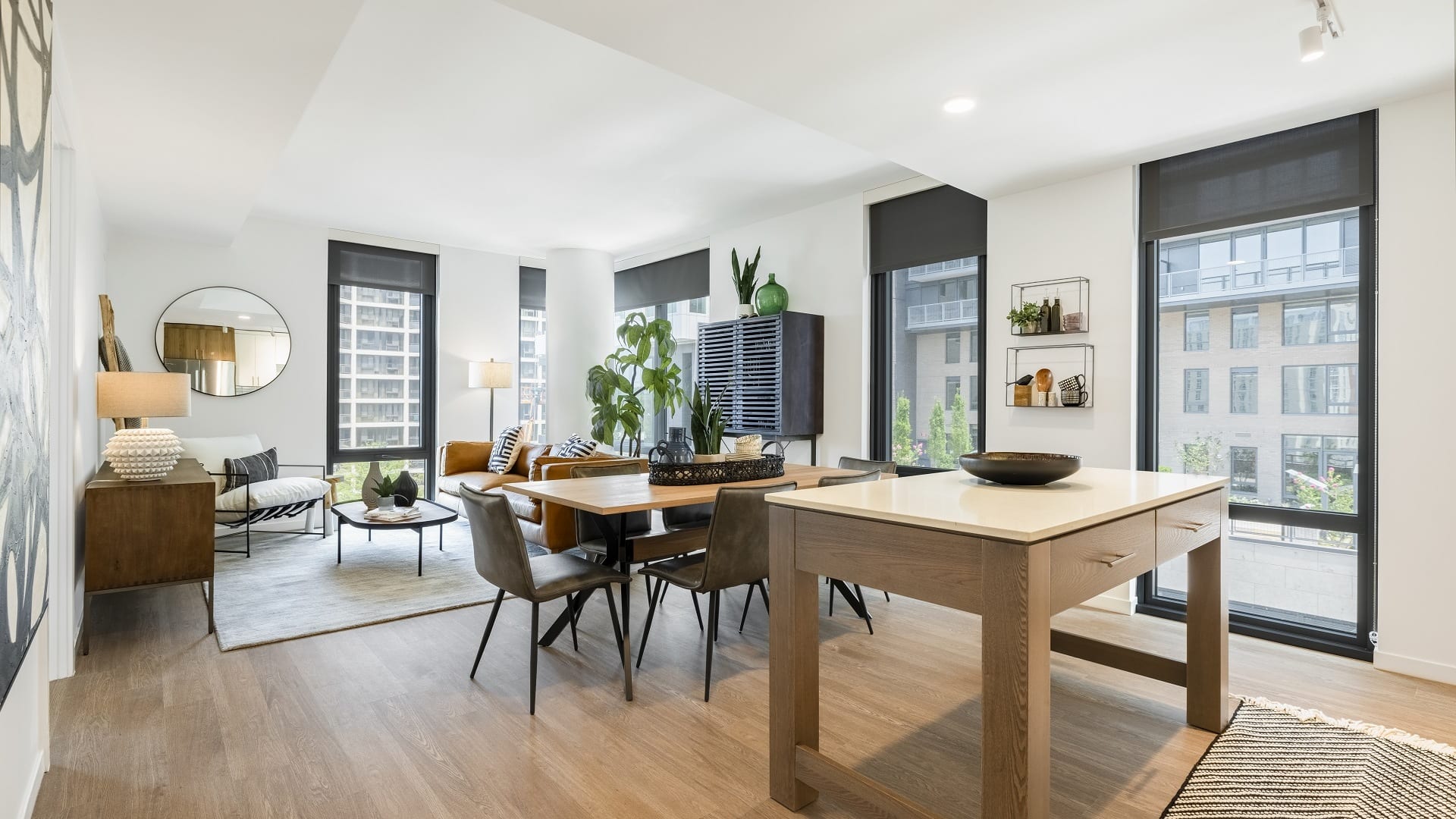 Upscale Rosslyn Apartment