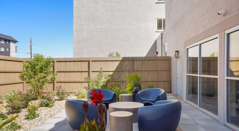 Outdoor Resident Lounge Area with Seating at Our Apartments in Cherry Creek, Denver