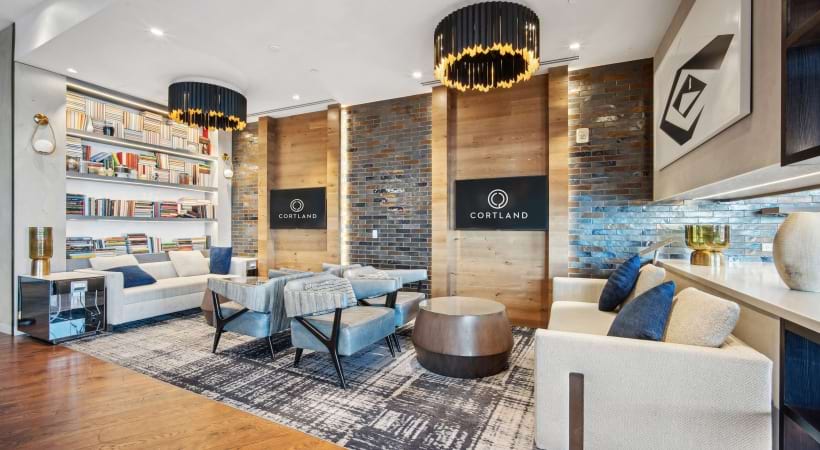 Cozy Resident Clubhouse with WiFi, HDTVs, Kitchen, Billiards, and More at Our Apartments Near DCA Airport