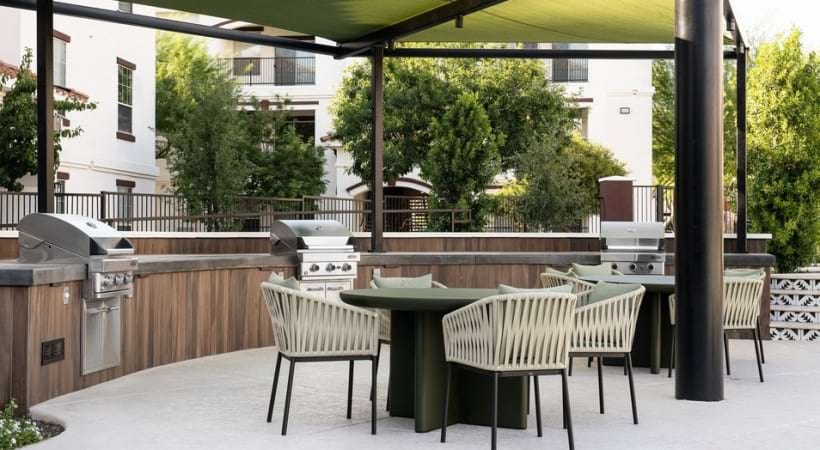Outdoor Kitchen with Gas Grills at Our Mountain Vista Apartment Homes